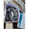 Image 3 : Pallet of misc items, sinks, hardware