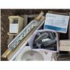 Image 4 : Pallet of misc items, sinks, hardware
