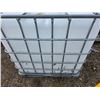 Image 3 : 250L chemical tote