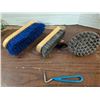 Image 3 : Horse Tack Lot inc. Halters, Brushes, Hoof Pic