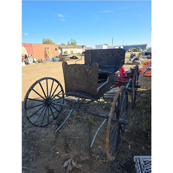 Antique Horse Drawn Buggy - 8'x 5'x 5'