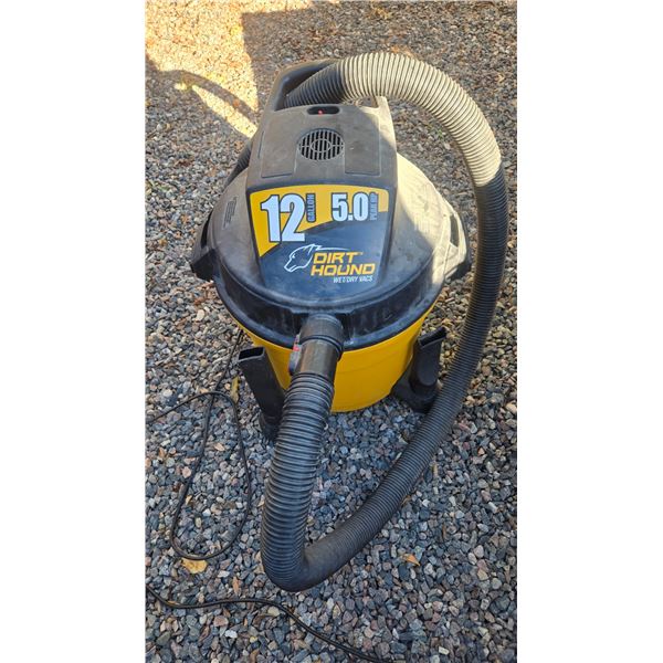 Lightly Used Dirt Hound 5HP 12-Gal Wet/Dry Vacuum