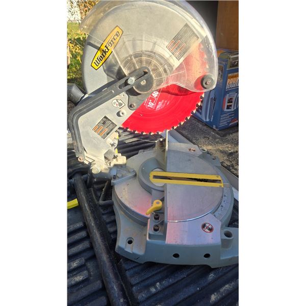 10” Workforce Compound Mitre Saw, Barely Used – Working