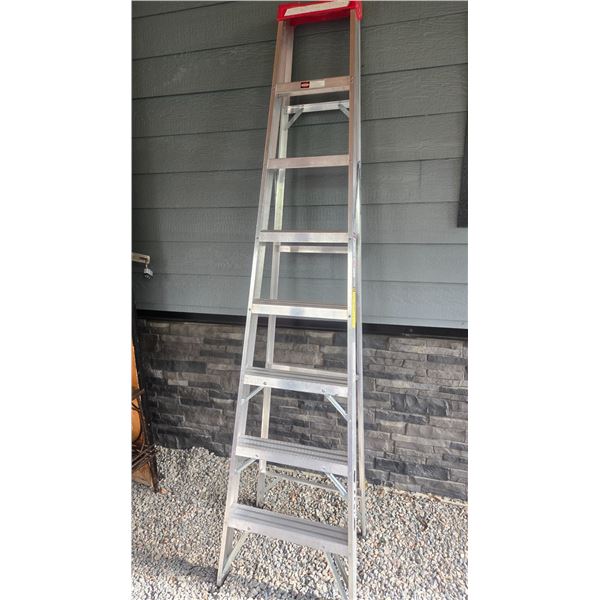 8’ Aluminum Lite Use Step Ladder