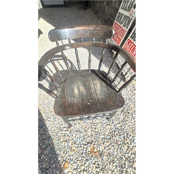 Elevator Agent Curved Back Chair, Original, Still Sturdy