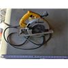 Image 1 : *OFFSITE* Dewalt Circular Saw – Working