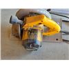 Image 3 : *OFFSITE* Dewalt Circular Saw – Working