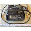 Image 2 : *OFFSITE* Battery Charger