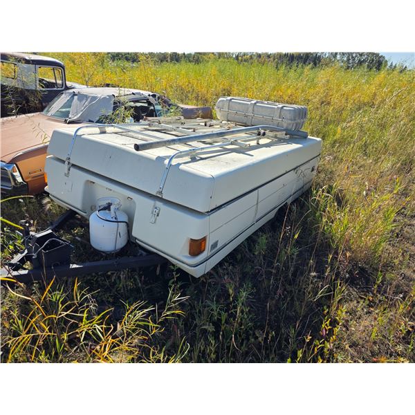 *OFFSITE* 1991 Coleman popup tent trailer- VIN: 1EBFF11C8MS101903- as is