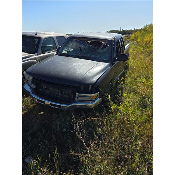 *OFFSITE* 2004, GMC SIERRA 1500- VIN:2GTEK13T841407019- as is - for parts/project