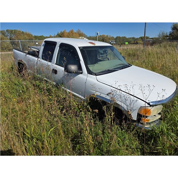 *OFFSITE* 2006, GMC SIERRA 1500 4WD- VIN: 2GTEK19BX61121741- AS IS- for parts/project