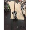 Image 1 : *OFFSITE* 3-ton Quick Service Floor Jack