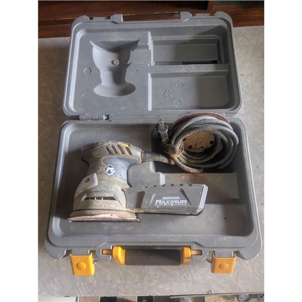 Mastercraft Maximum Orbital Sander w/ Case