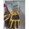 Image 2 : (7) Pairs NEW/Like New Impact Resistant Insulated Gloves
