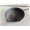 Image 1 : Lodge Cast Iron Frying Pan