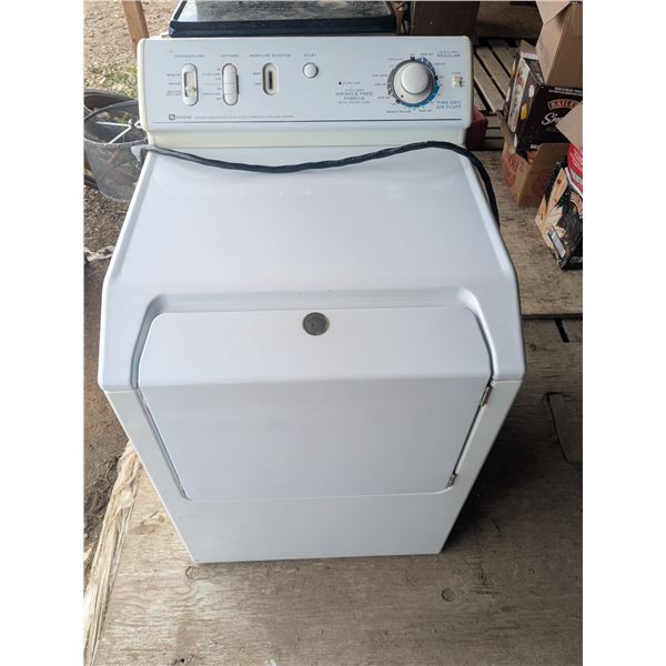 Maytag Oversize Capacity Plus Dryer - Working