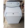 Image 1 : Maytag Oversize Capacity Plus Dryer - Working