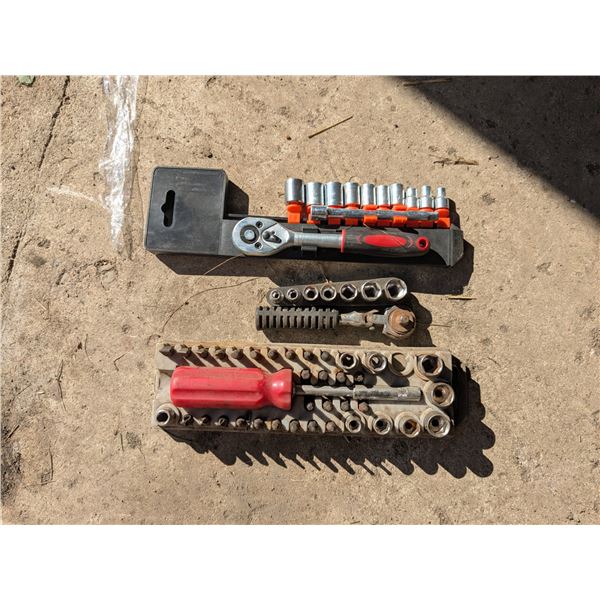 ¼” Drive Sockets w/ Ratchets & Screwdriver