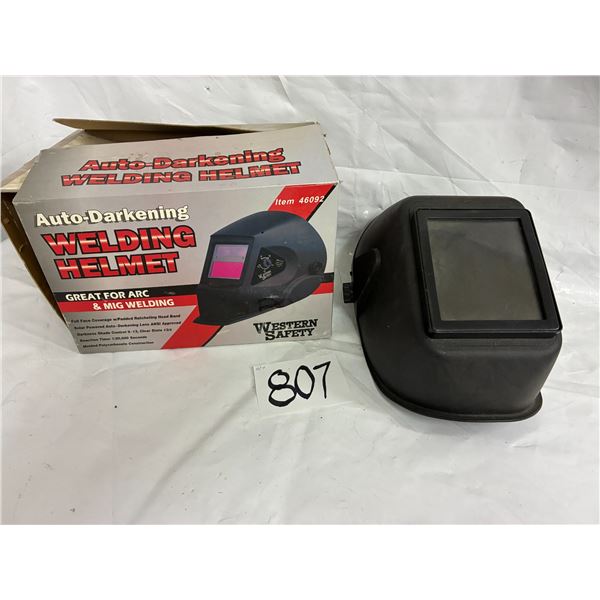 Auto-Darkening Welding Helmet