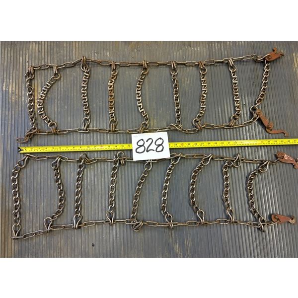 41” Garden Tractor Tire Chains, Flashlight, Bag