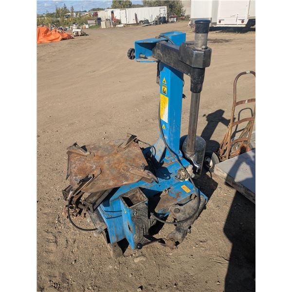 Pneumatic Tire Machine