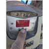 Image 3 : Schumacher Instant Power Eliminator w/ Air Pump - Working