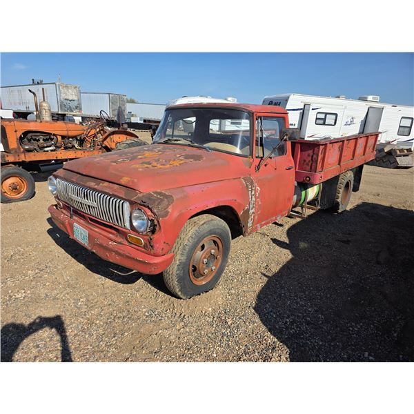 International 1 ton truck with steel box- VIN: CW64634C6- as is