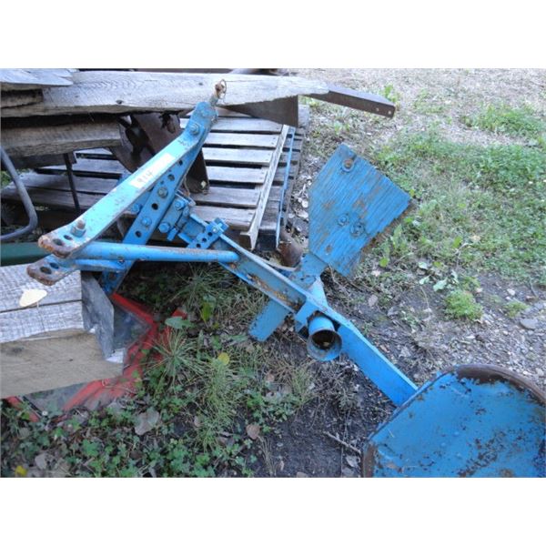 3pt. H. Vintage Potato Planter