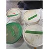 Image 1 : (4) Pails Floor Adhesive