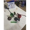 Image 1 : (6) Oil Cans