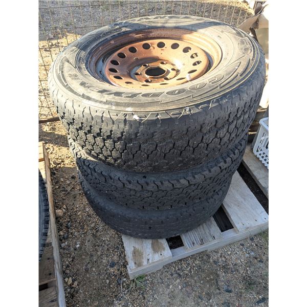 Lot of (3) Tires on Rims – 255/70r17 (x1), 235/85r16 (x2)