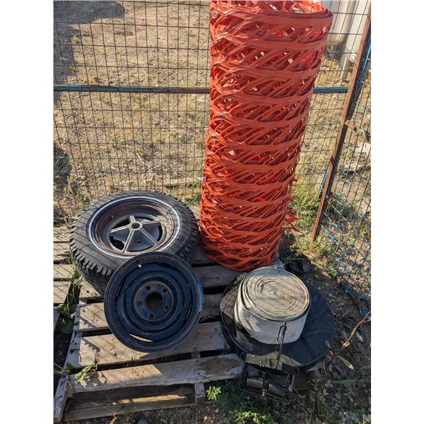 Mixed Pallet Lot – Steel Rim, Tire on Broken Rim, Snow Fence, etc.