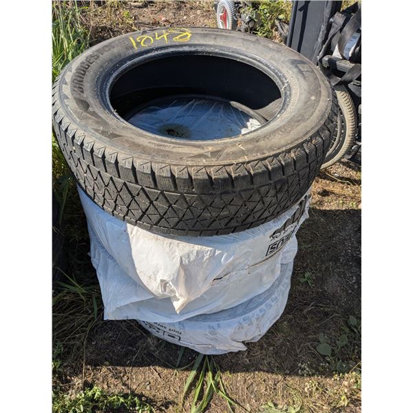 *OFFSITE* Set of (4) Bridgestone Blizzak Studless 235/65r18 Tires