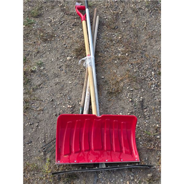 *OFFSITE* Snow Shovel, Scraper, Squeegee, Rake