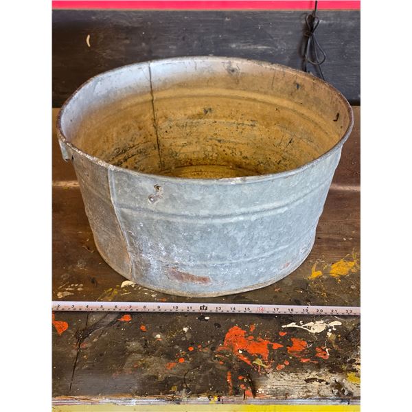 *OFFSITE* GSW Galvanized Tub – 22”