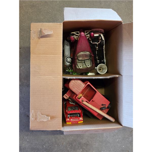 *OFFSITE* Box of Toy Vehicles