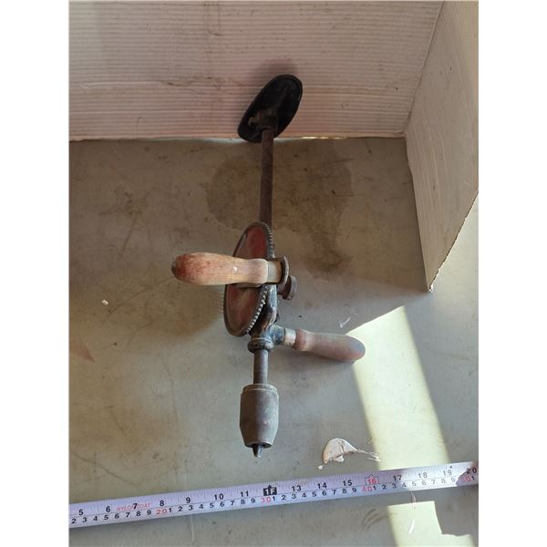 *OFFSITE* Antique Hand Drill