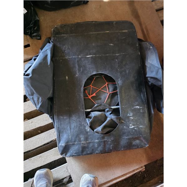 Ice Fishing Pop up Tent w/ Seat