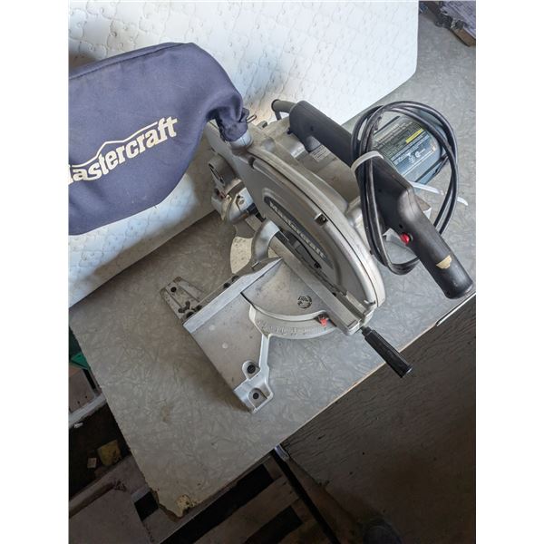 Mastercraft 10" Mitre Saw - Working
