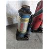Image 4 : (2) Bottle Jacks, Milk Crate