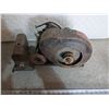 Image 3 : Antique Washing Machine Gas Motor – Not Seized