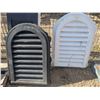 Image 3 : (5) Plastic Storm Shutter Décor