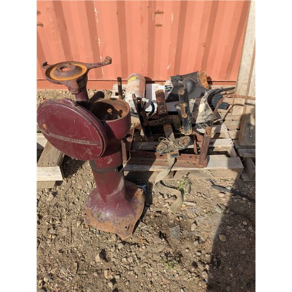 Mixed Pallet Lot – Cream Separator Stand, 3-Point Hitch, etc.