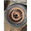 Image 4 : (3) Assorted Tires on Rims