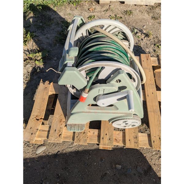 Garden Hose Reel w/ Hose