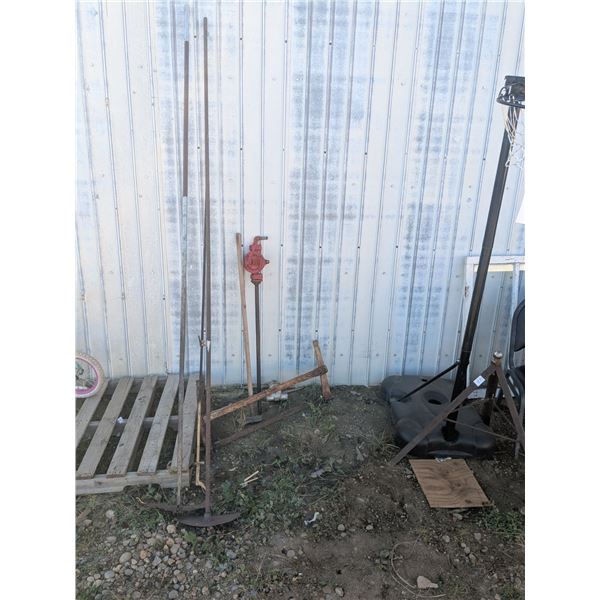 Mixed Vintage Tool Lot - 9' Handled Hoes, Pumps, Saw, etc.