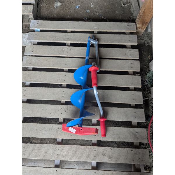 Folding Hand Crank 8” ice Auger – Like New