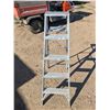 Image 2 : 5’ Folding Aluminum Step Ladder