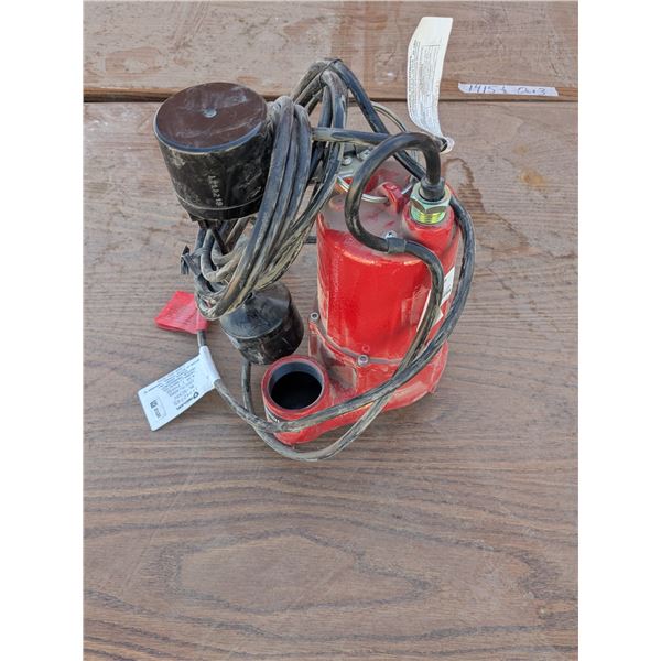 Red Lion 1.5” Submersible Pump w/ Float Switch