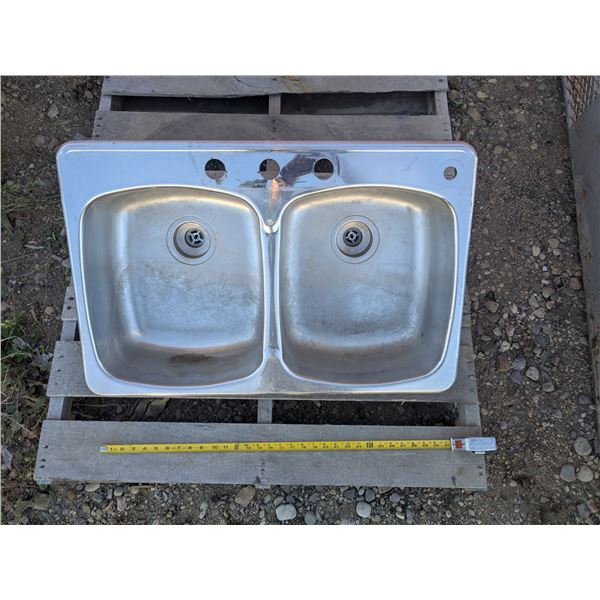 Stainless Steel Double Sink - 31"x 20.5"x 7"deep
